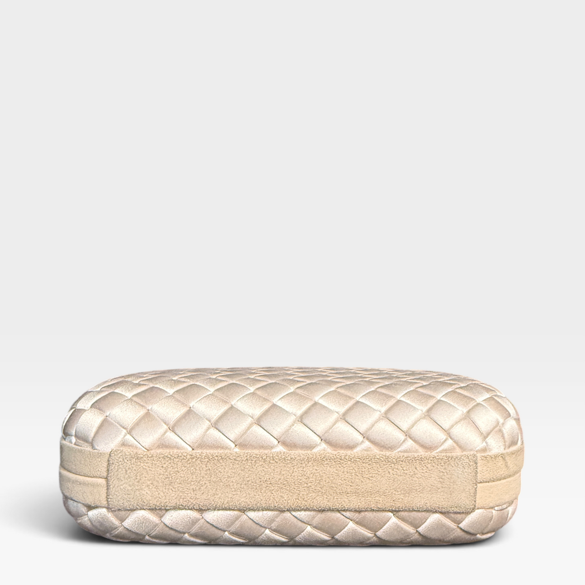 Bottega Veneta Knot Clutch with Suede Trim – White