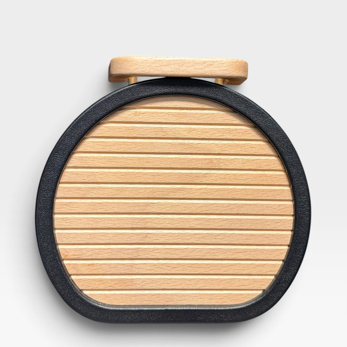 Chanel CC Vanity Case Beechwood & Leather 22C Round – Natural