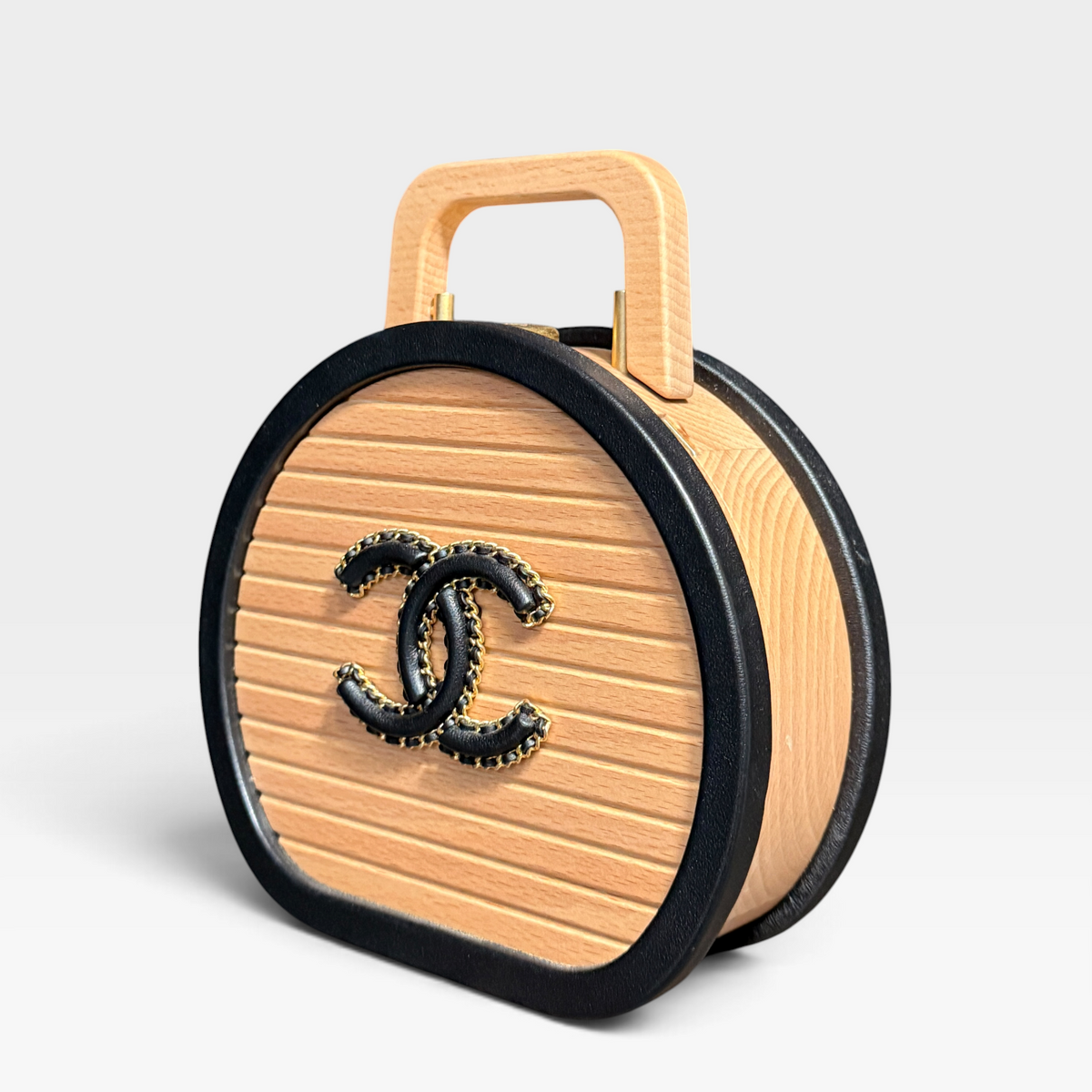 Chanel CC Vanity Case Beechwood & Leather 22C Round – Natural