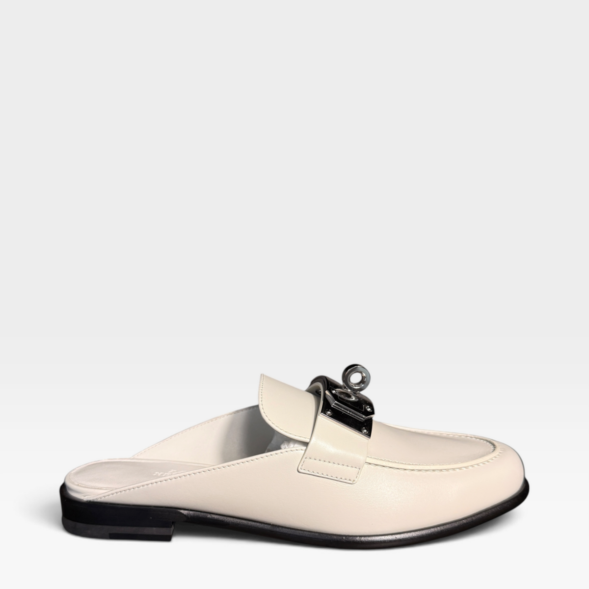 Hermès Iota (Lota) Mules - White Leather, Palladium Hardware