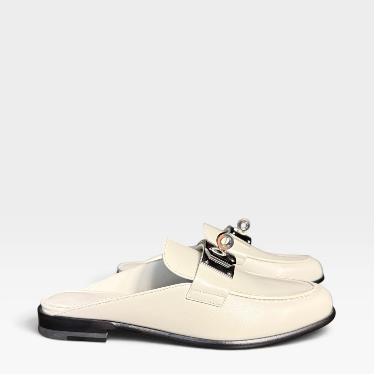 Hermès Iota (Lota) Mules - White Leather, Palladium Hardware